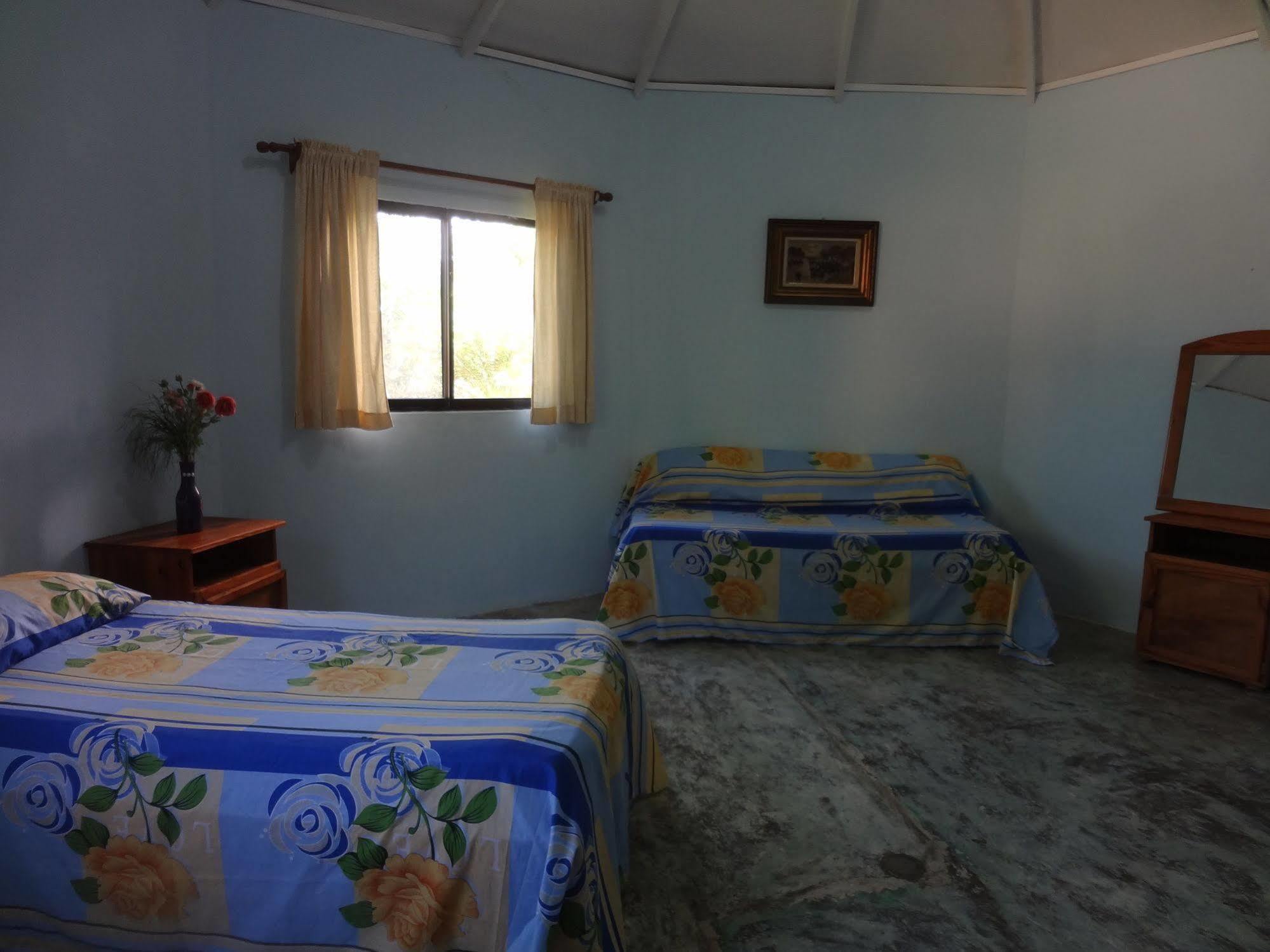 Gipsy Ranch Rooms Cabarete ภายนอก รูปภาพ